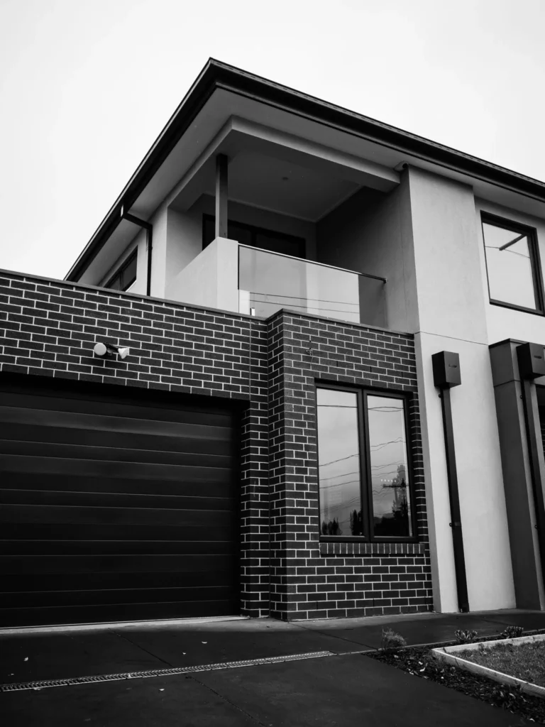 modern-two-story-home-window-tinting-medley-fl